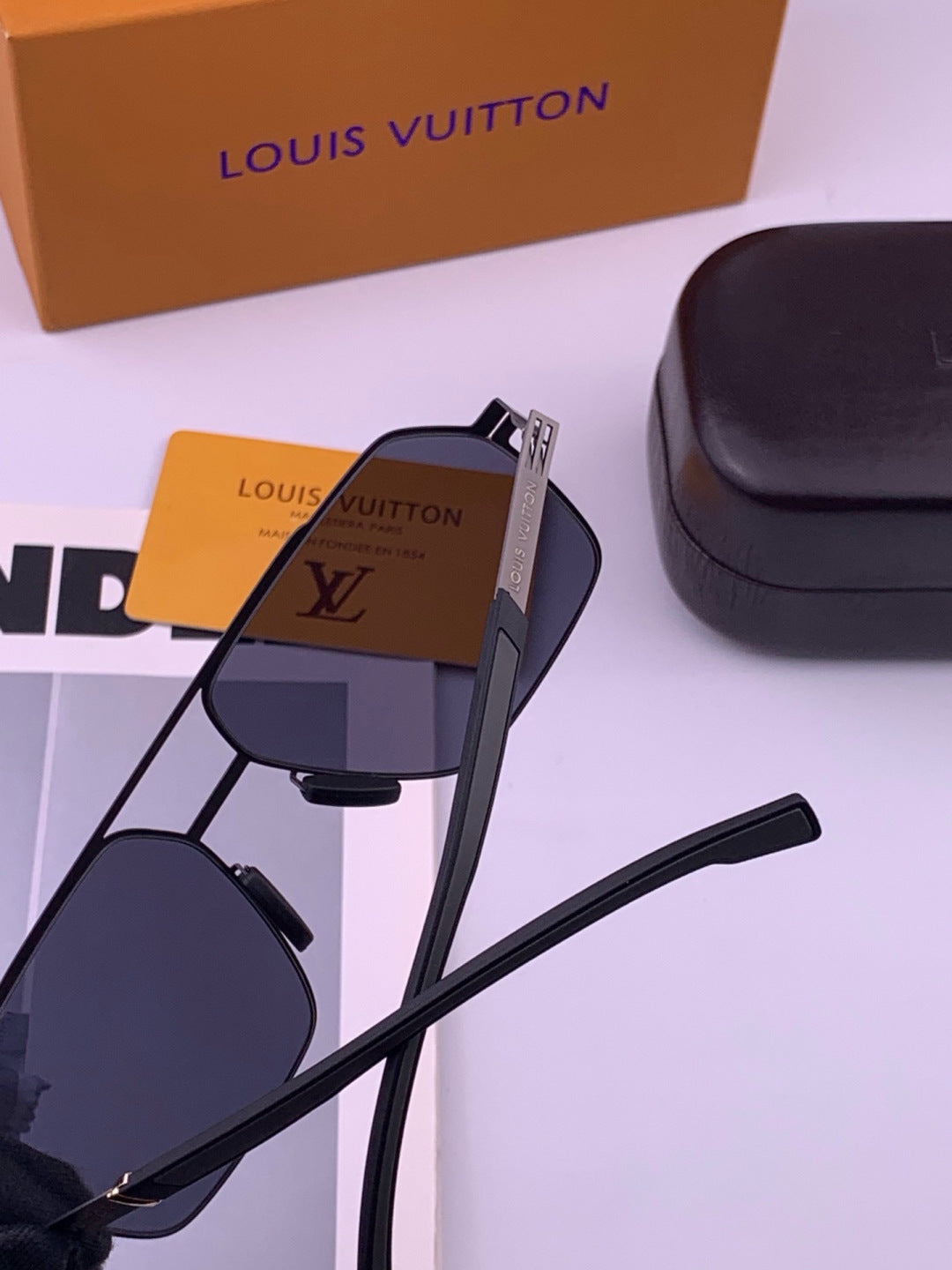 Louis Vuitton L313 Fashion Gold Lens Sunglasses for Men & Women - 431283 - detail image 5