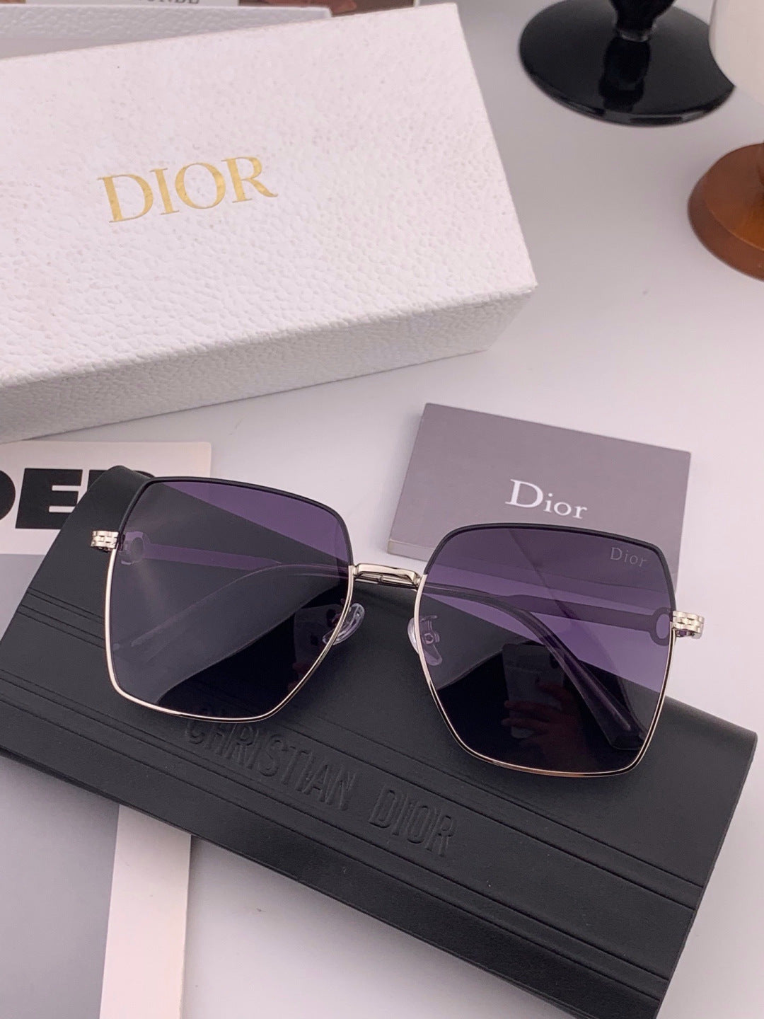 Dior D6310 Polarized Square Red Lens Sunglasses for Men & Women - 431795 - detail image 7
