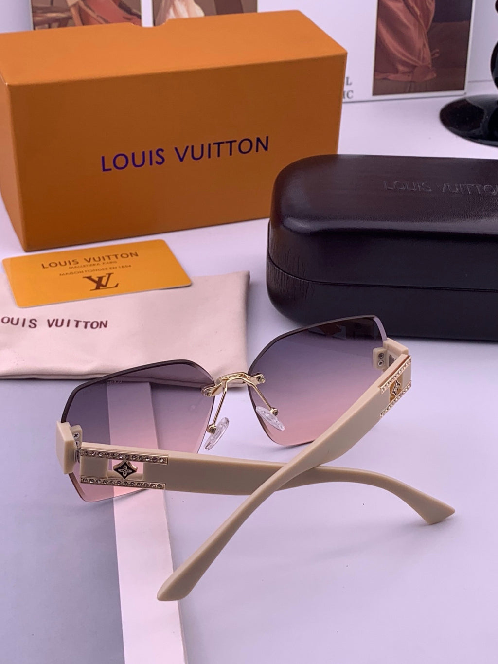 Louis Vuitton L9261 Square Gold Lens Sunglasses for Men & Women - 431181 - detail image 6