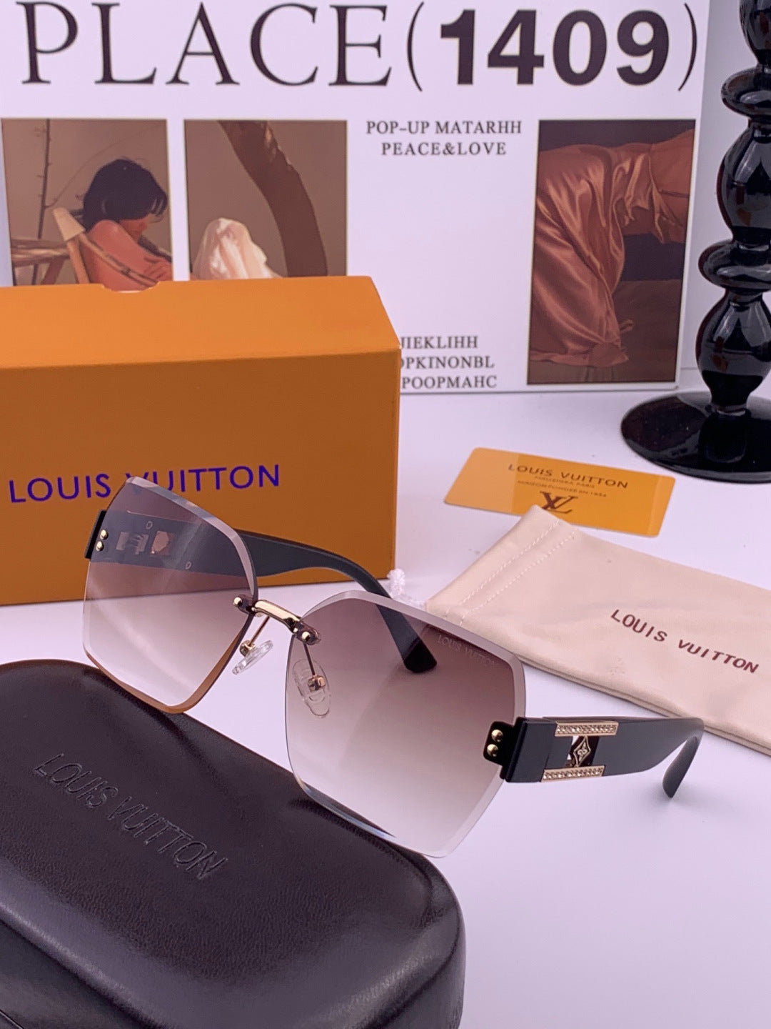 Louis Vuitton L9261 Square Black Lens Sunglasses for Men & Women - 431183 - detail image 2