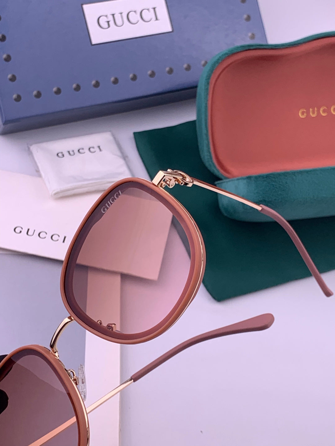 Gucci G9680 Polarized Fashion Gold Lens Sunglasses for Men & Women - 431346 - detail image 3