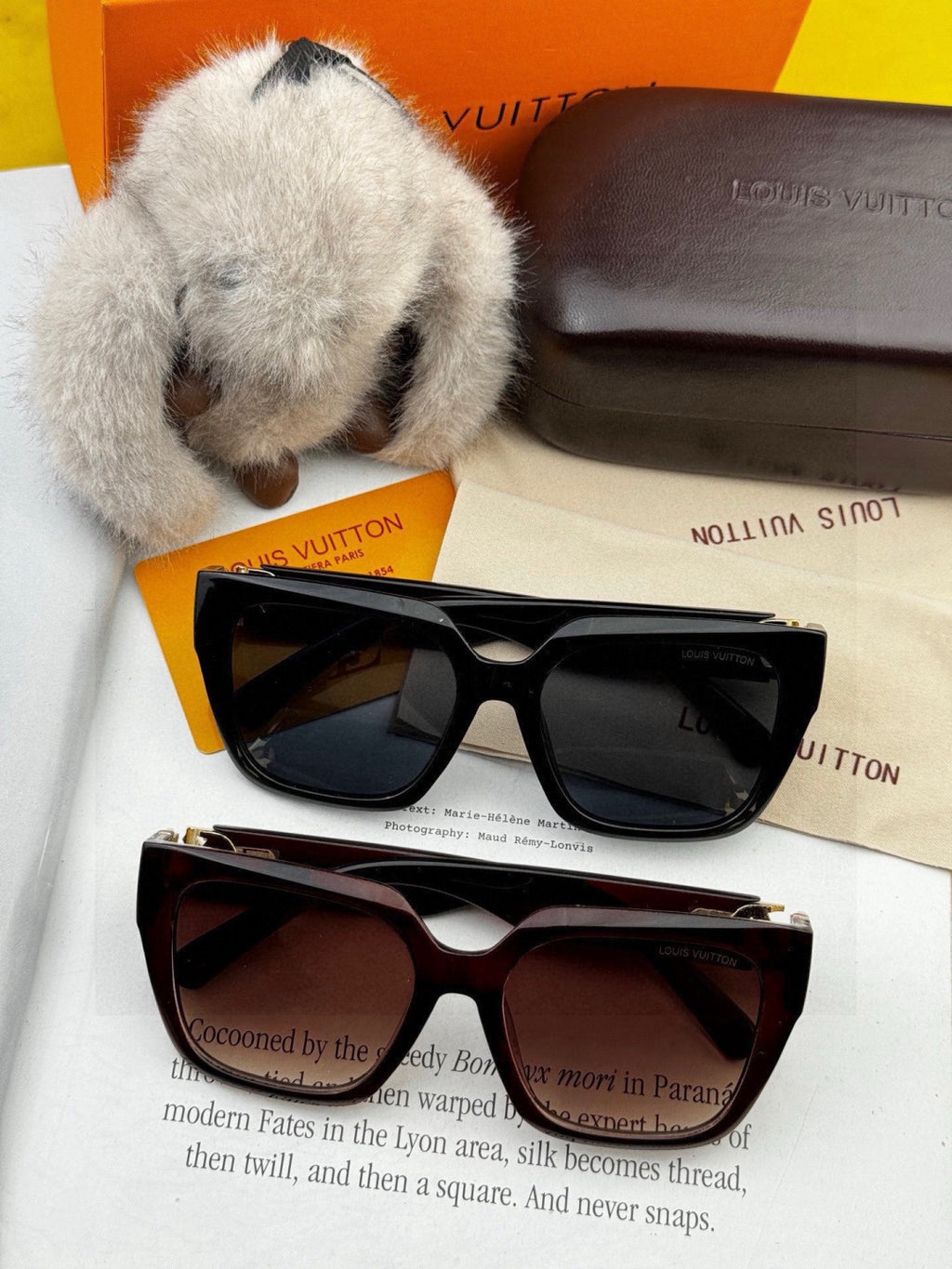 Louis Vuitton L95801 Square Brown Lens Sunglasses for Women - 431162 - detail image 5