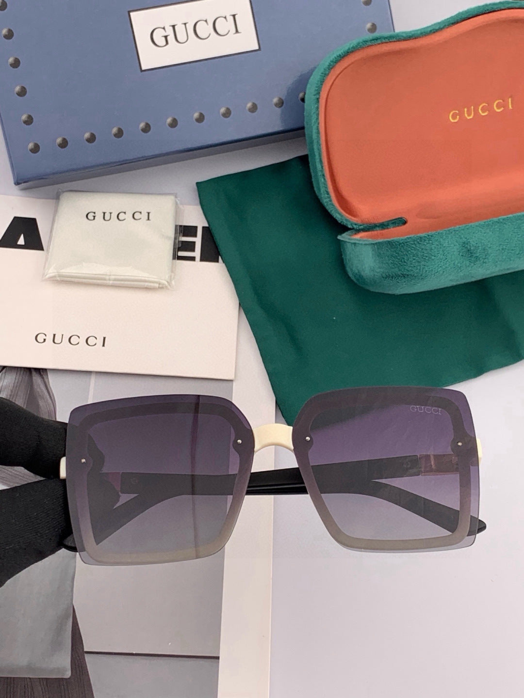 Gucci G9222 Polarized Square Gold Lens Sunglasses for Men & Women - 431354 - detail image 2