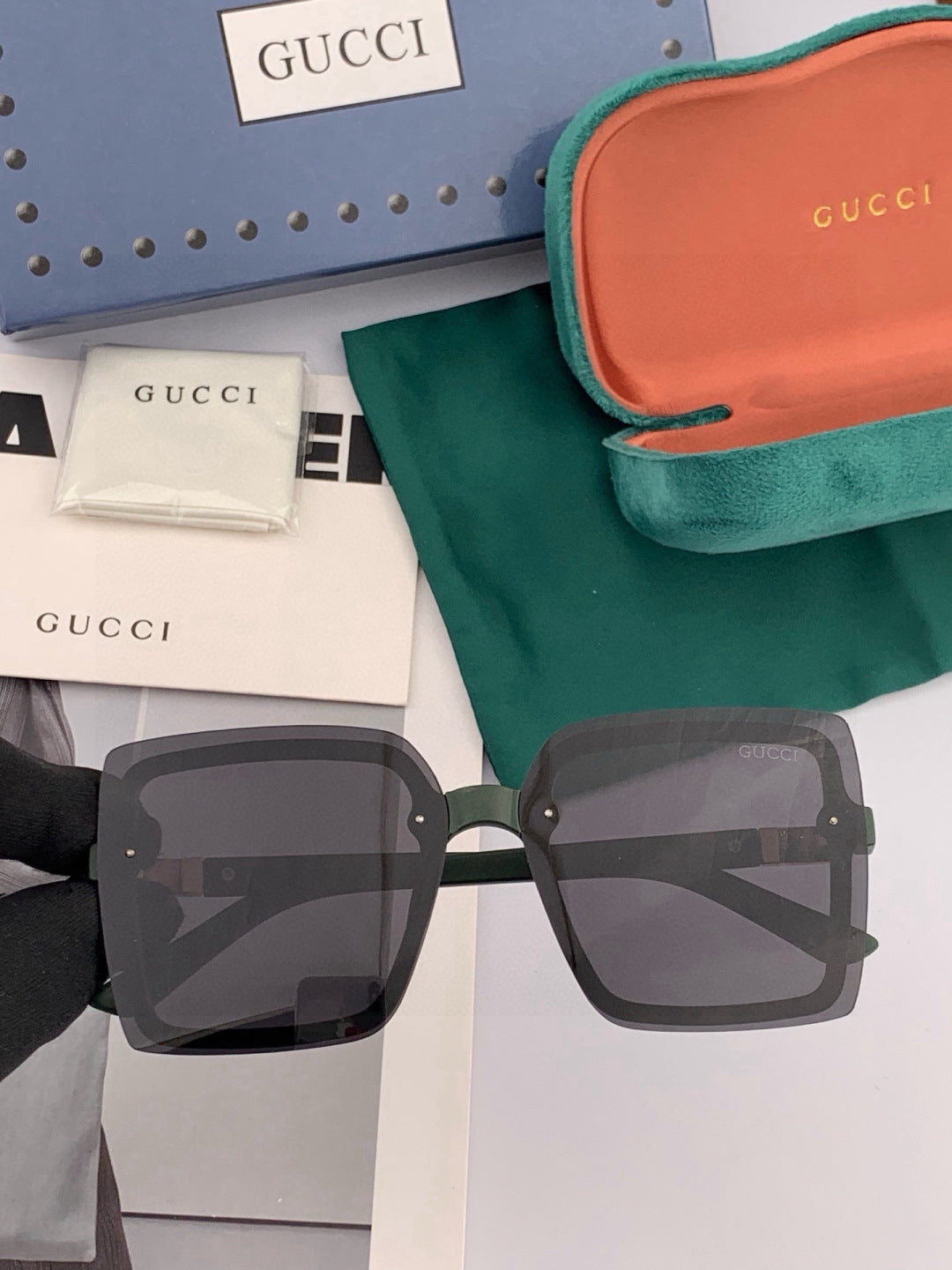 Gucci G9222 Polarized Square Gold Lens Sunglasses for Men & Women - 431354 - detail image 3