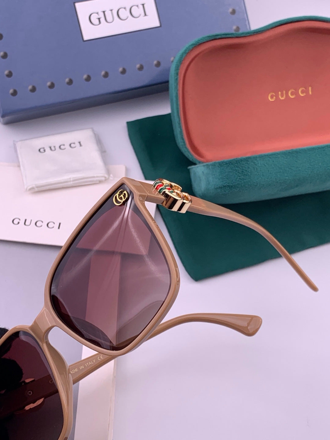 Gucci G0262 Polarized Square Gold Lens Sunglasses for Men & Women - 431355 - detail image 2