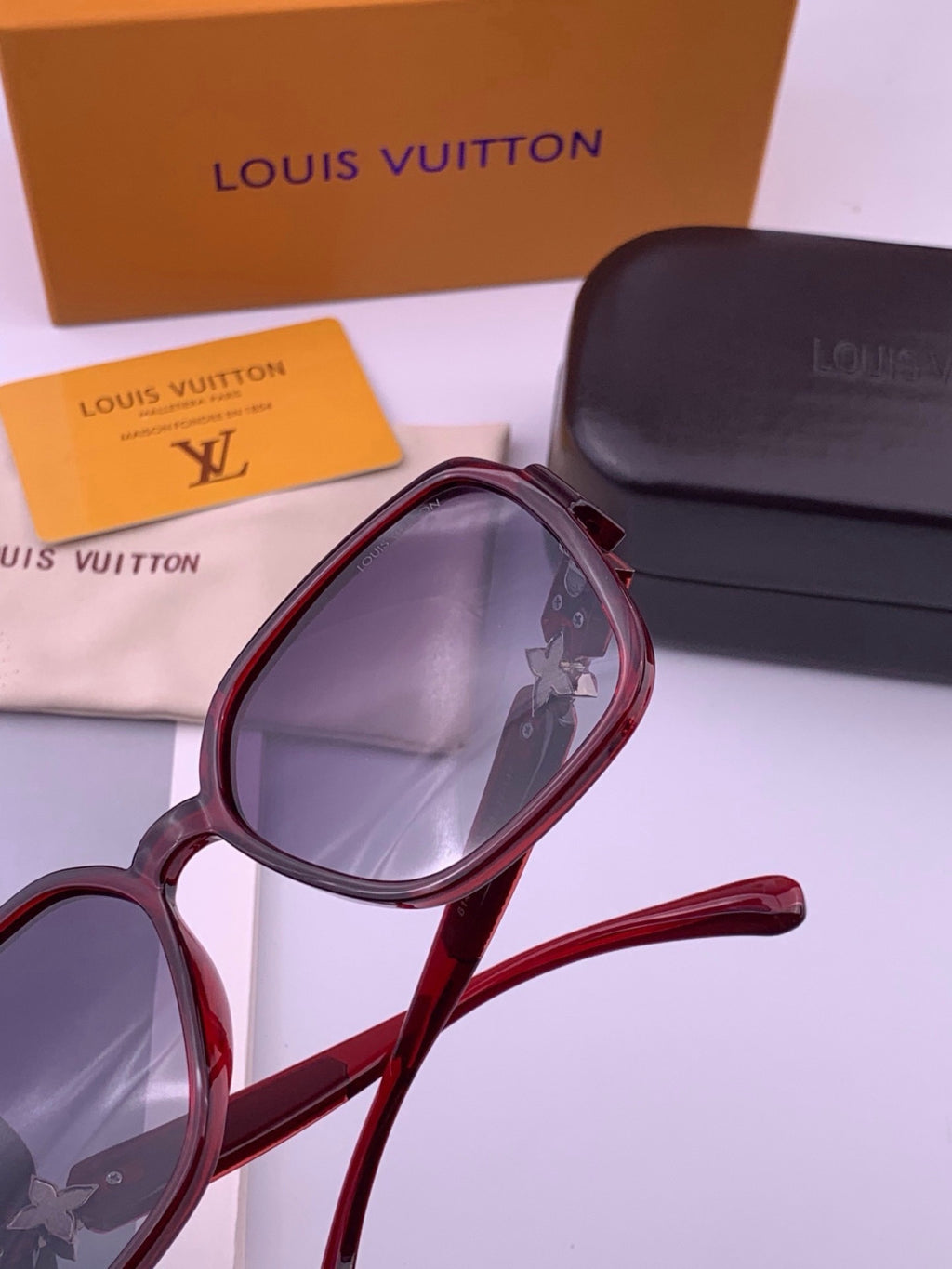 Louis Vuitton 2614 Polarized Square Gold Lens Sunglasses for Men & Wo - 431173 - detail image 4