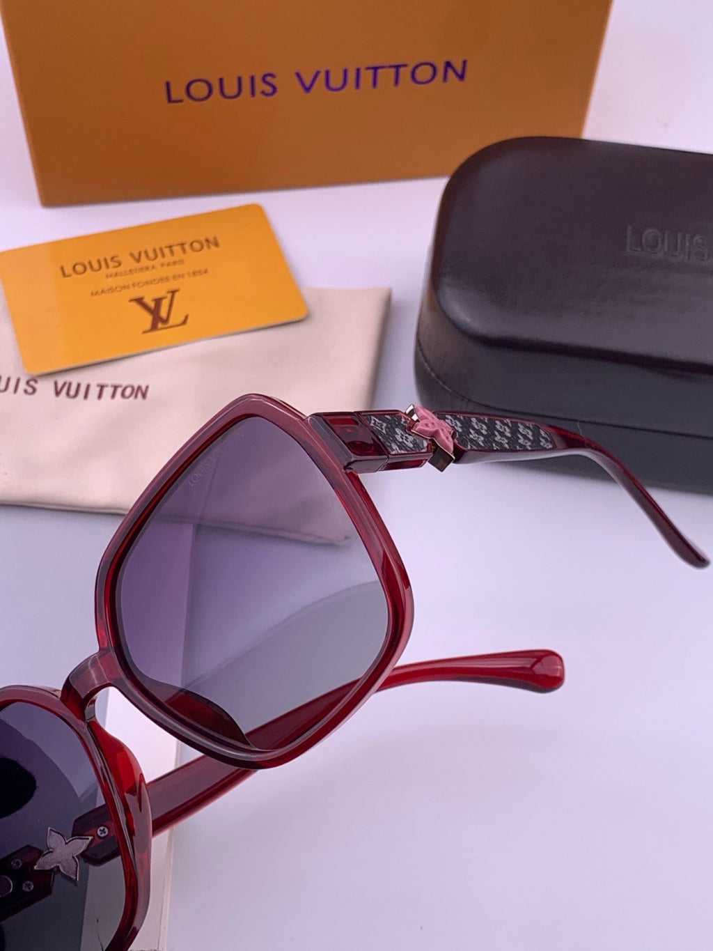 Louis Vuitton 2614 Polarized Square Gold Lens Sunglasses for Men & Wo - 431173 - detail image 3