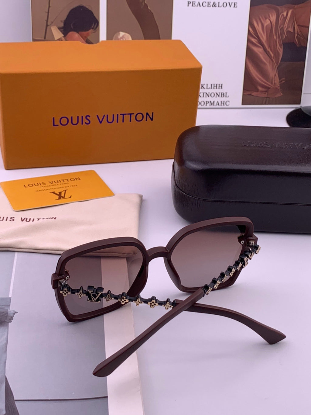 Louis Vuitton L3992 Polarized Square Black Lens Sunglasses for Men & Women - detail image 2