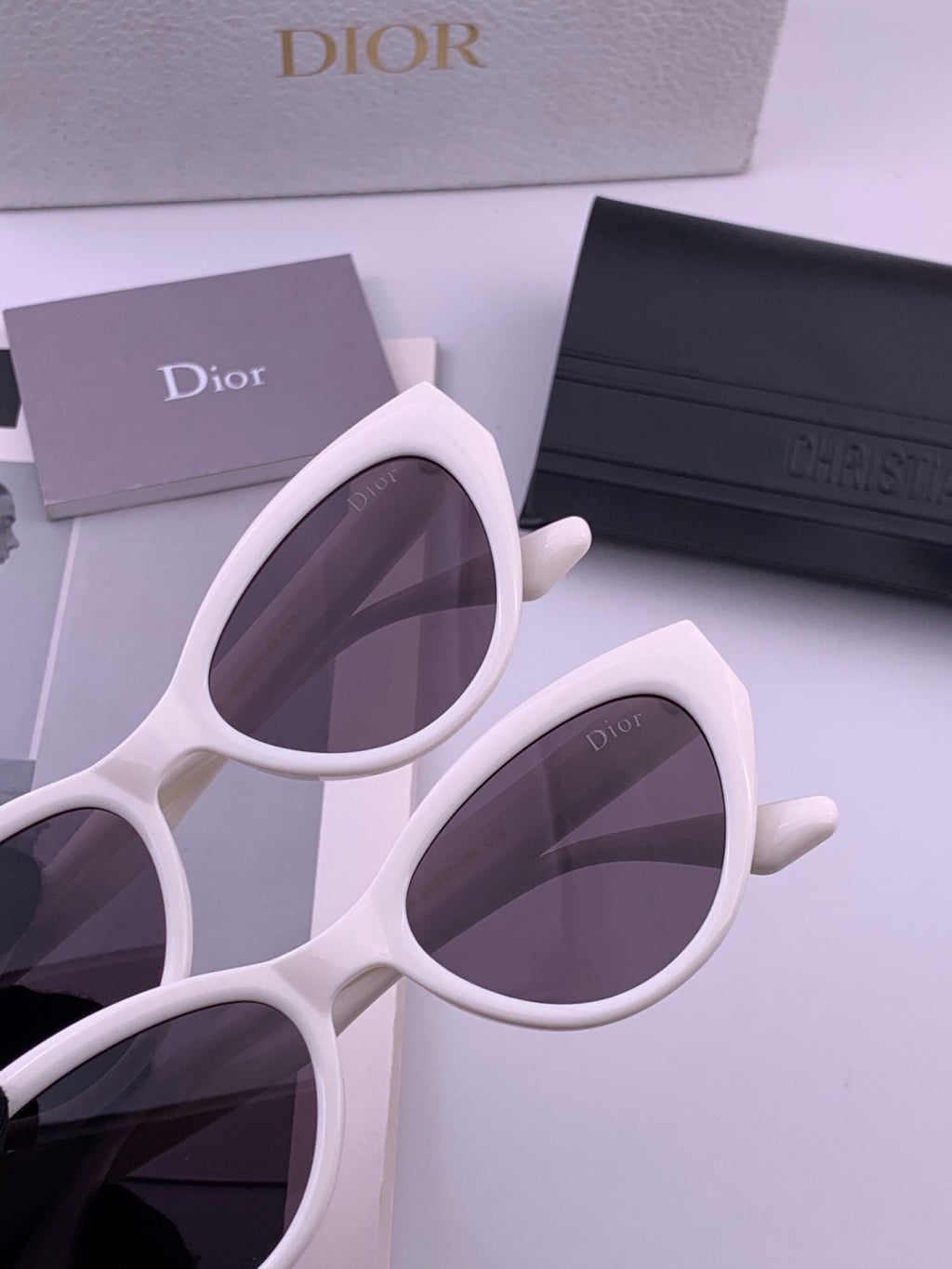 Dior D4109 Polarized Square Pink Lens Sunglasses for Men & Women - 431771 - detail image 3