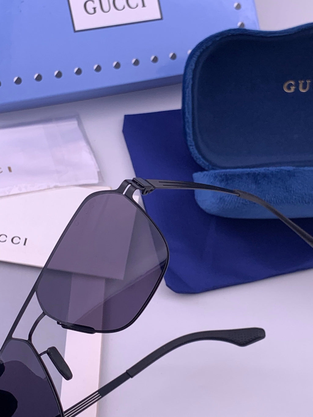 Gucci G0862 Fashion Gold Lens Sunglasses for Men & Women - 431338 - detail image 3