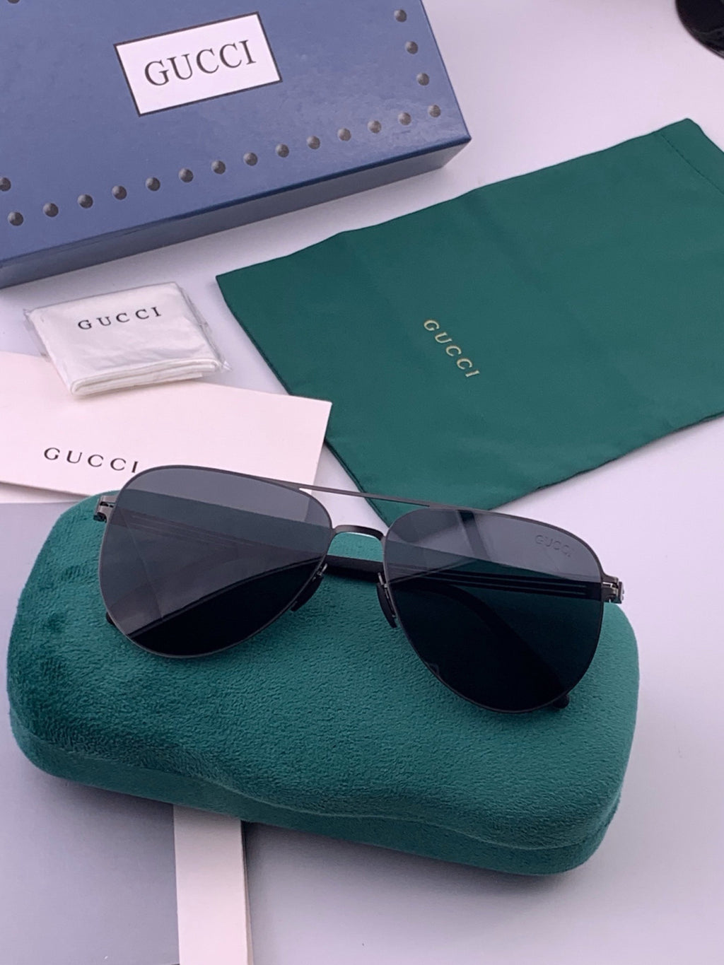 Gucci G1381 Fashion Gold Lens Sunglasses for Men & Women - 431342 - detail image 6