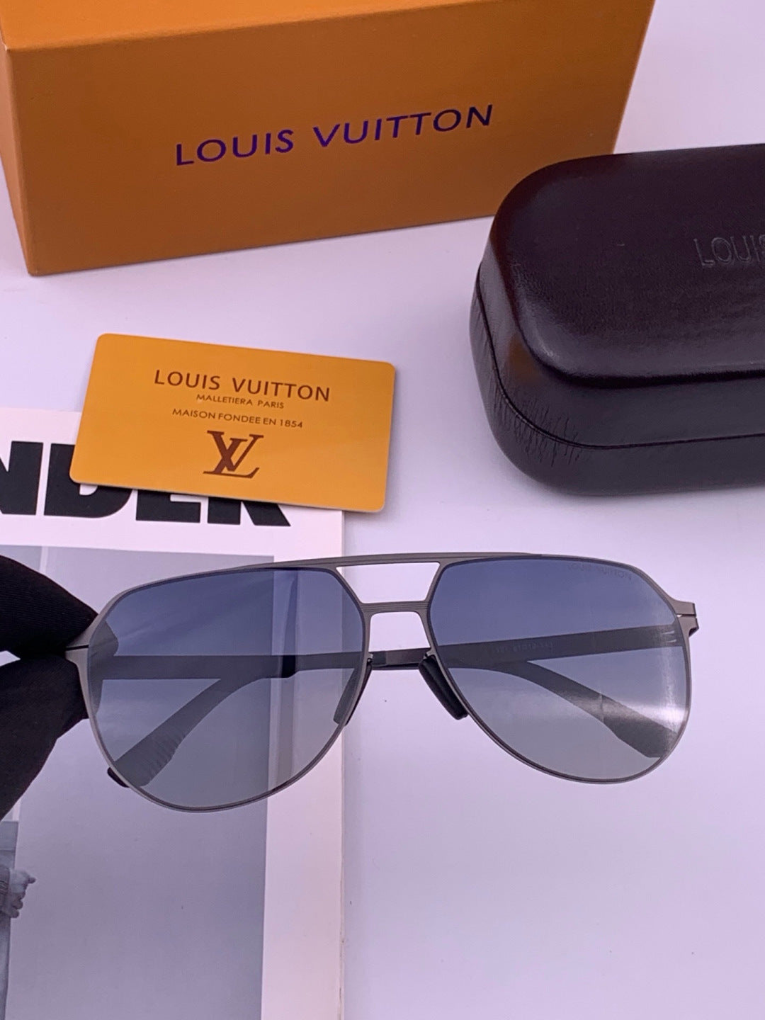 Louis Vuitton L712 Fashion Black Lens Sunglasses for Men & Women - 431156