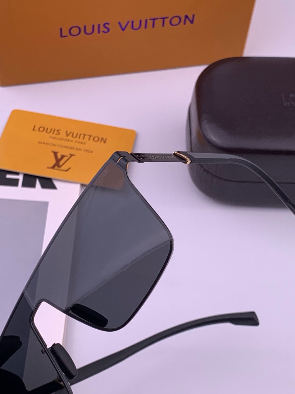 Louis Vuitton L016 Fashion Brown Lens Sunglasses for Men & Women - 431158 - detail image 3