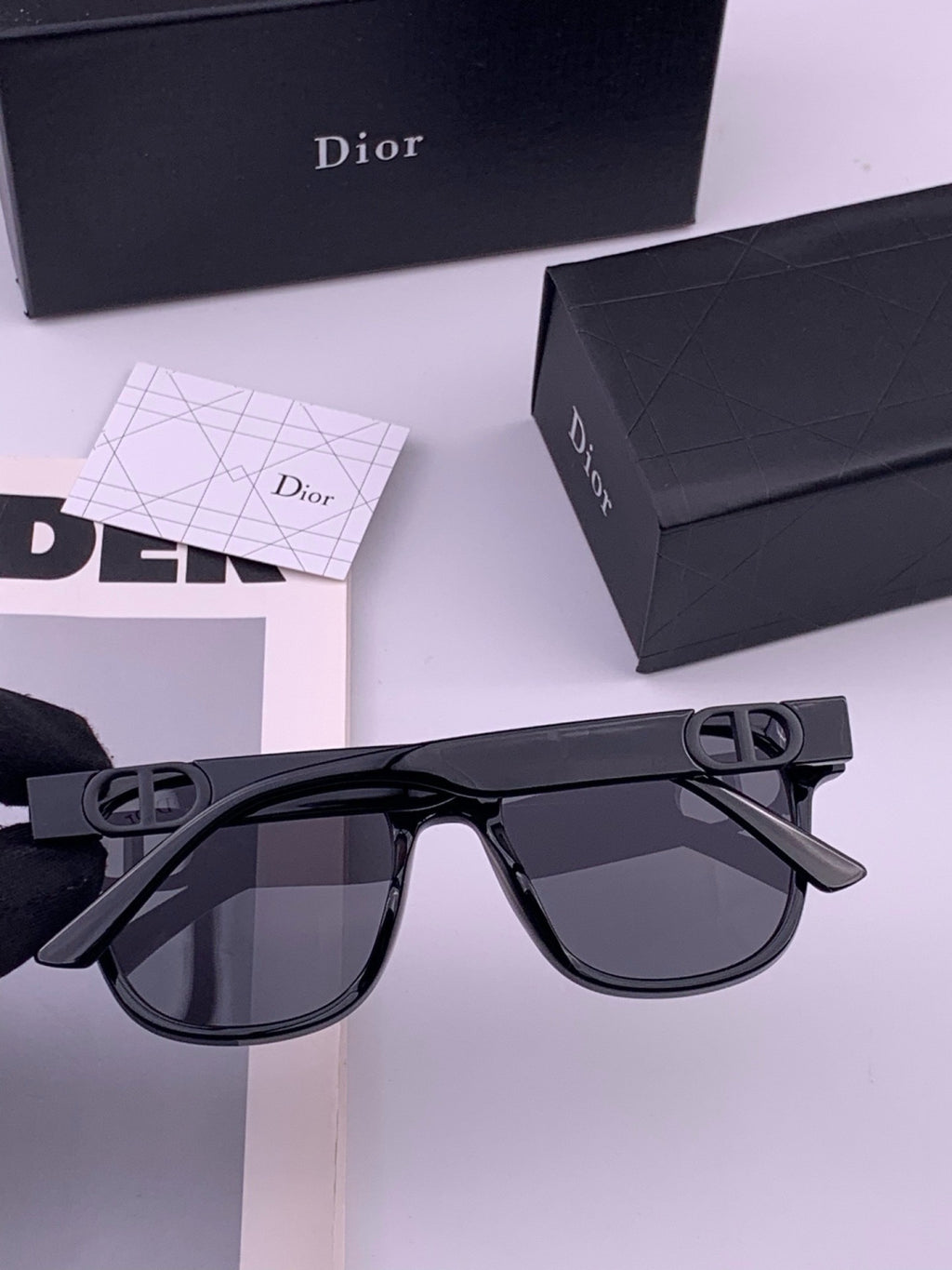 Dior D8913 Polarized Square Black Lens Sunglasses for Men & Women - 449107 - detail image 4