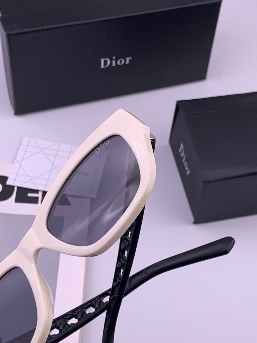 Dior D7911 Polarized Square Blue Lens Sunglasses for Men & Women - detail image 7