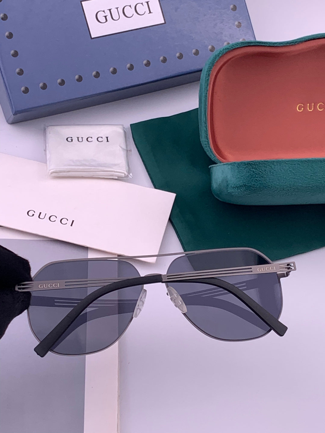 Gucci G911 Polarized Fashion Gold Lens Sunglasses for Men & Women - 448873 - detail image 7