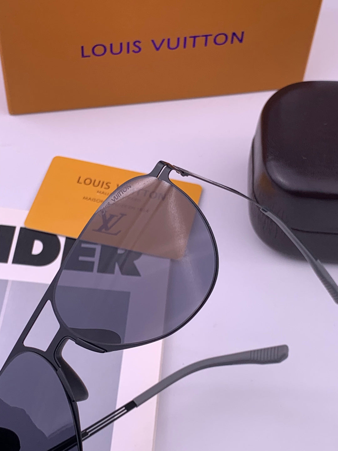 Louis Vuitton L199 Fashion Gold Lens Sunglasses for Men & Women - 448498 - detail image 3