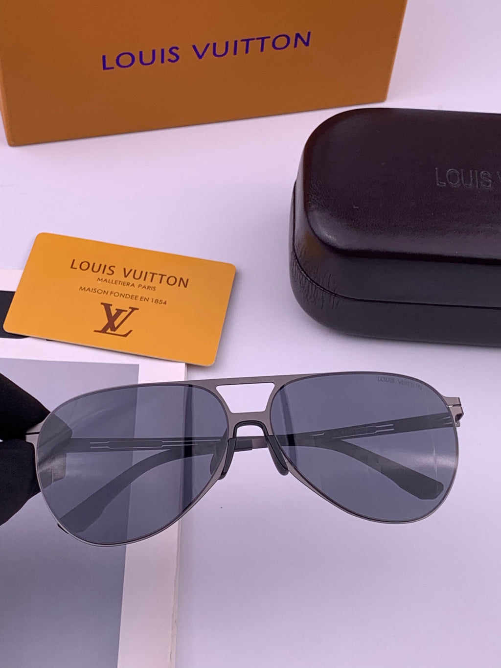 Louis Vuitton L199 Fashion Black Lens Sunglasses for Men & Women