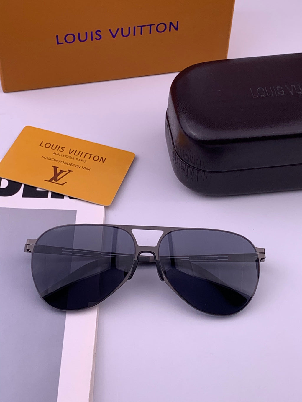Louis Vuitton L199 Fashion Black Lens Sunglasses for Men & Women - detail image 6