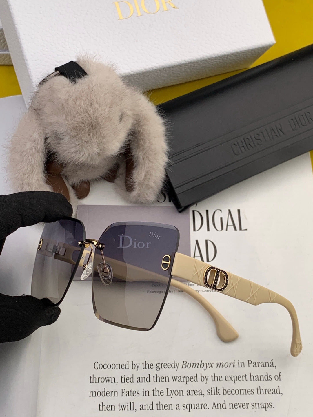 Dior D3550 Square Black Lens Sunglasses for Men & Women - 449169 - detail image 6