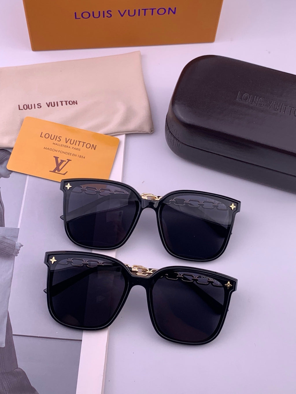Louis Vuitton L8233 Oversized Gold Lens Sunglasses for Men & Women - detail image 7