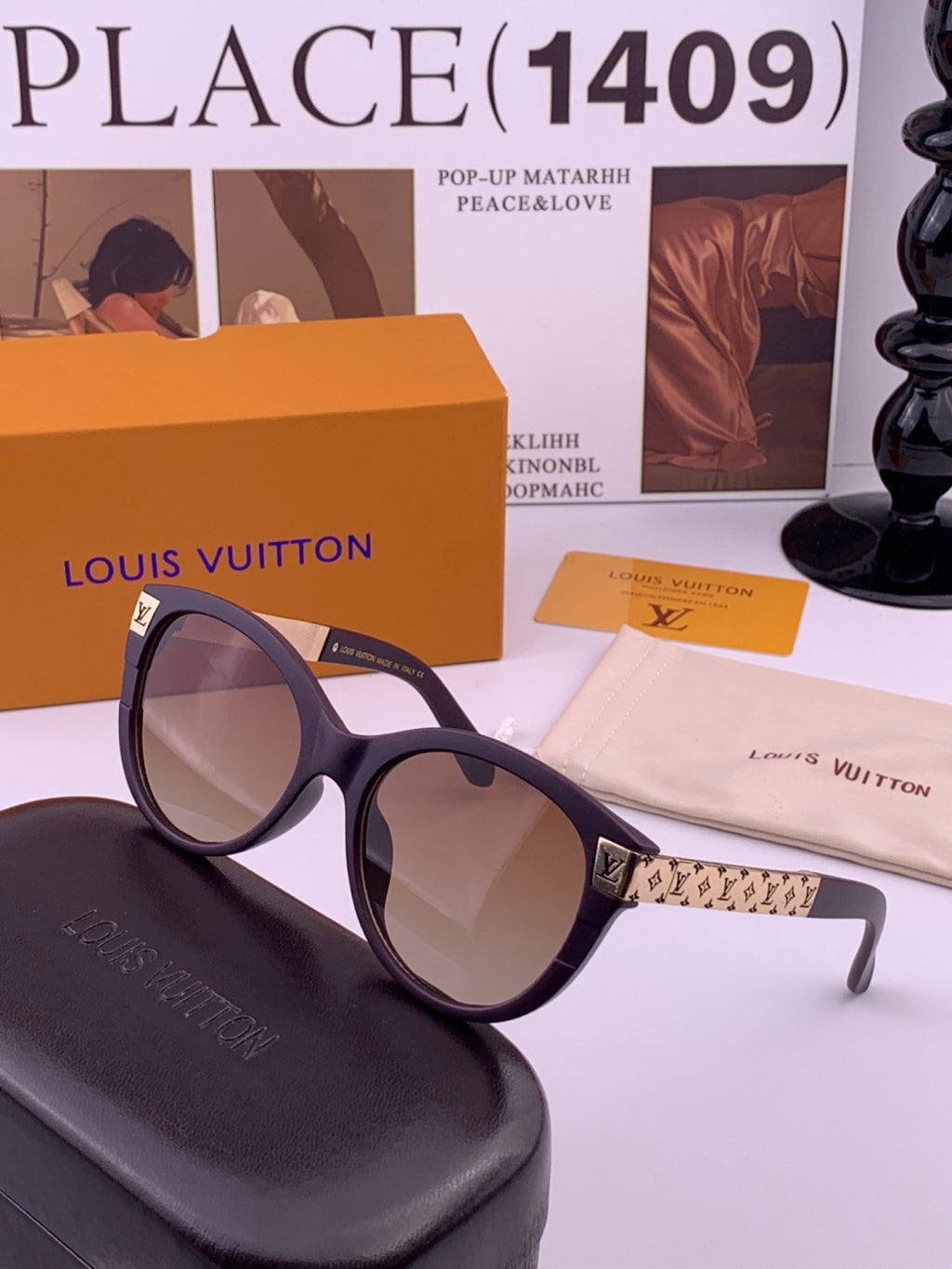 Louis Vuitton L87000 Oversized Black Lens Sunglasses for Men & Women - 448486 - detail image 2