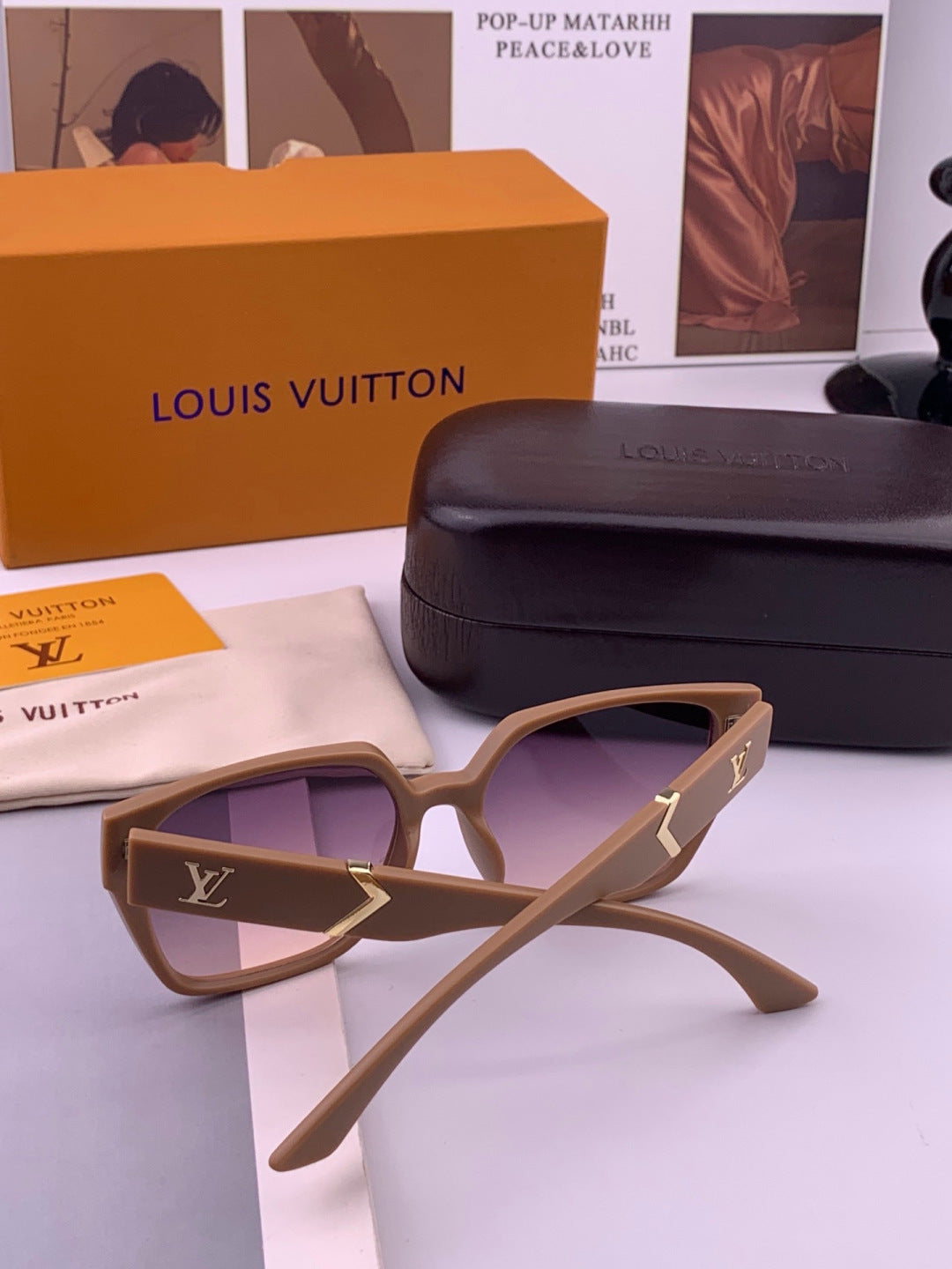 Louis Vuitton L77004 Oversized Purple Lens Sunglasses for Men & Women - 448491 - detail image 7