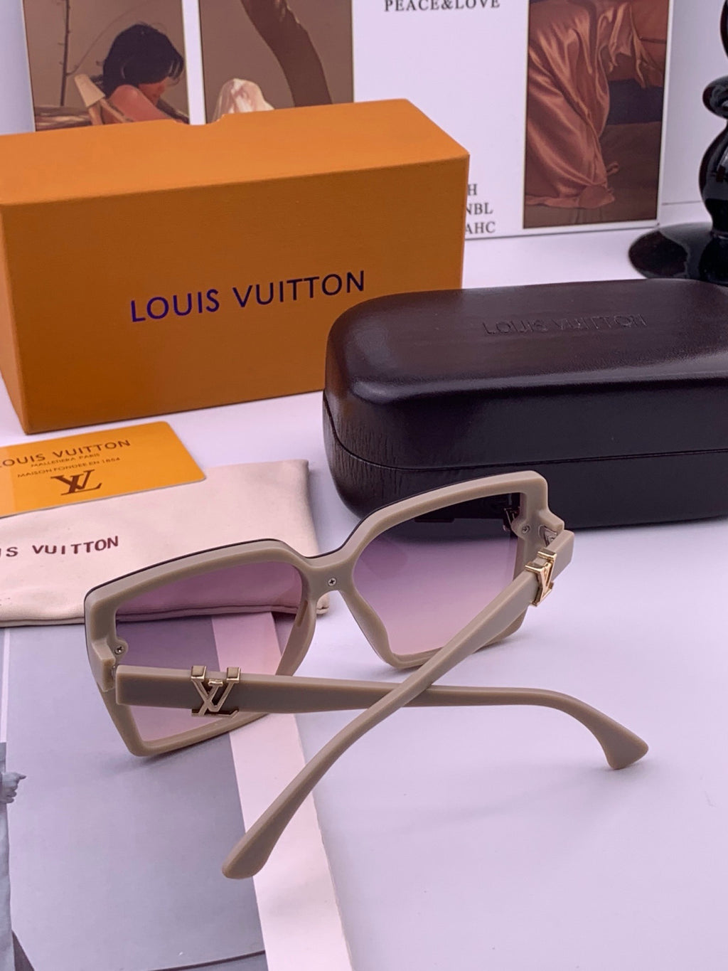 Louis Vuitton L57002 Oversized Purple Lens Sunglasses for Men & Women - 448497 - detail image 7