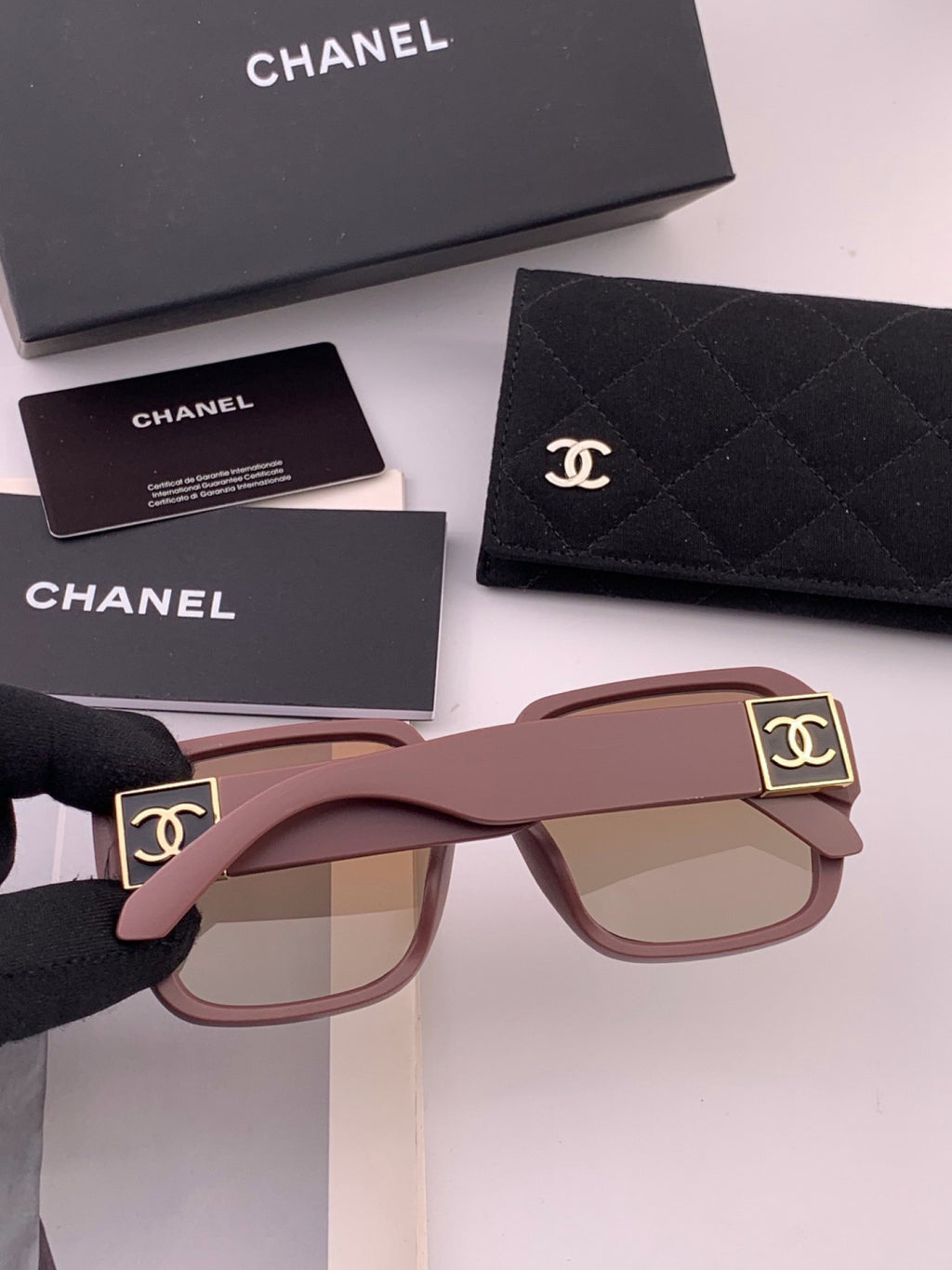Chanel CH87004 Oversized Red Lens Sunglasses for Men & Women - 449033 - detail image 3