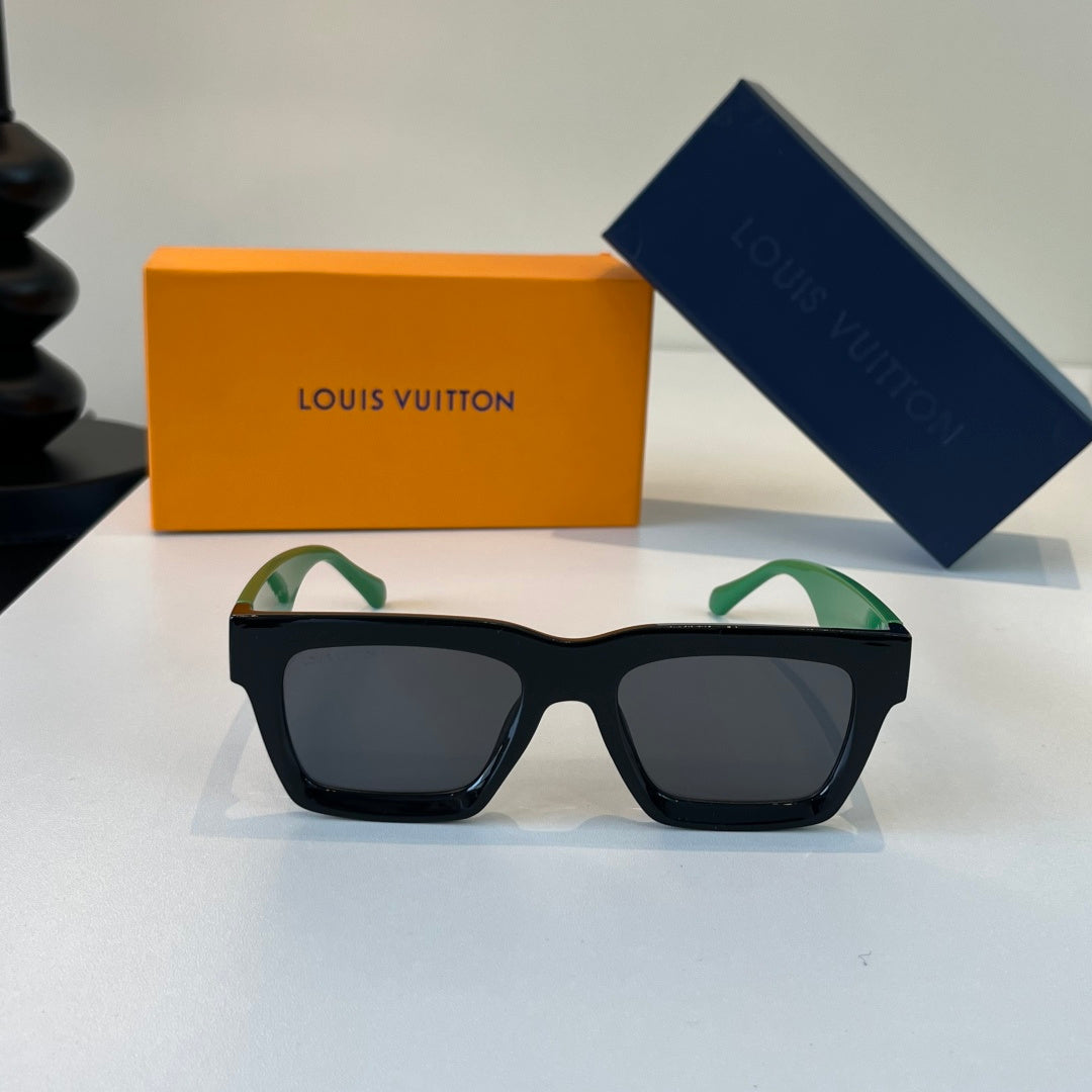 Louis Vuitton Metal Fashion Black Lens Sunglasses for Men & Women - 448551 - detail image 2