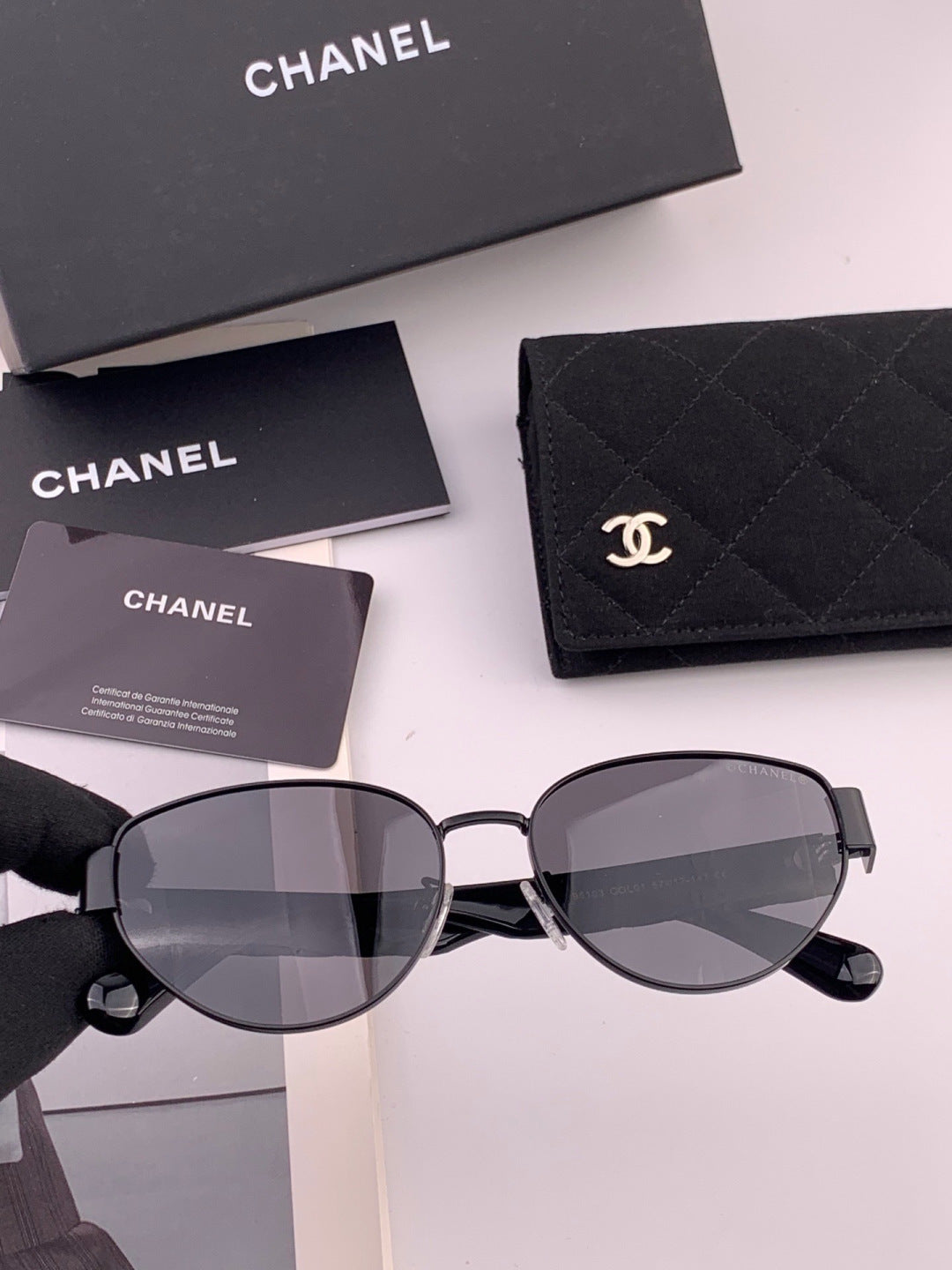 Chanel CH39510 Polarized Fashion Black Lens Sunglasses for Women - detail image 2