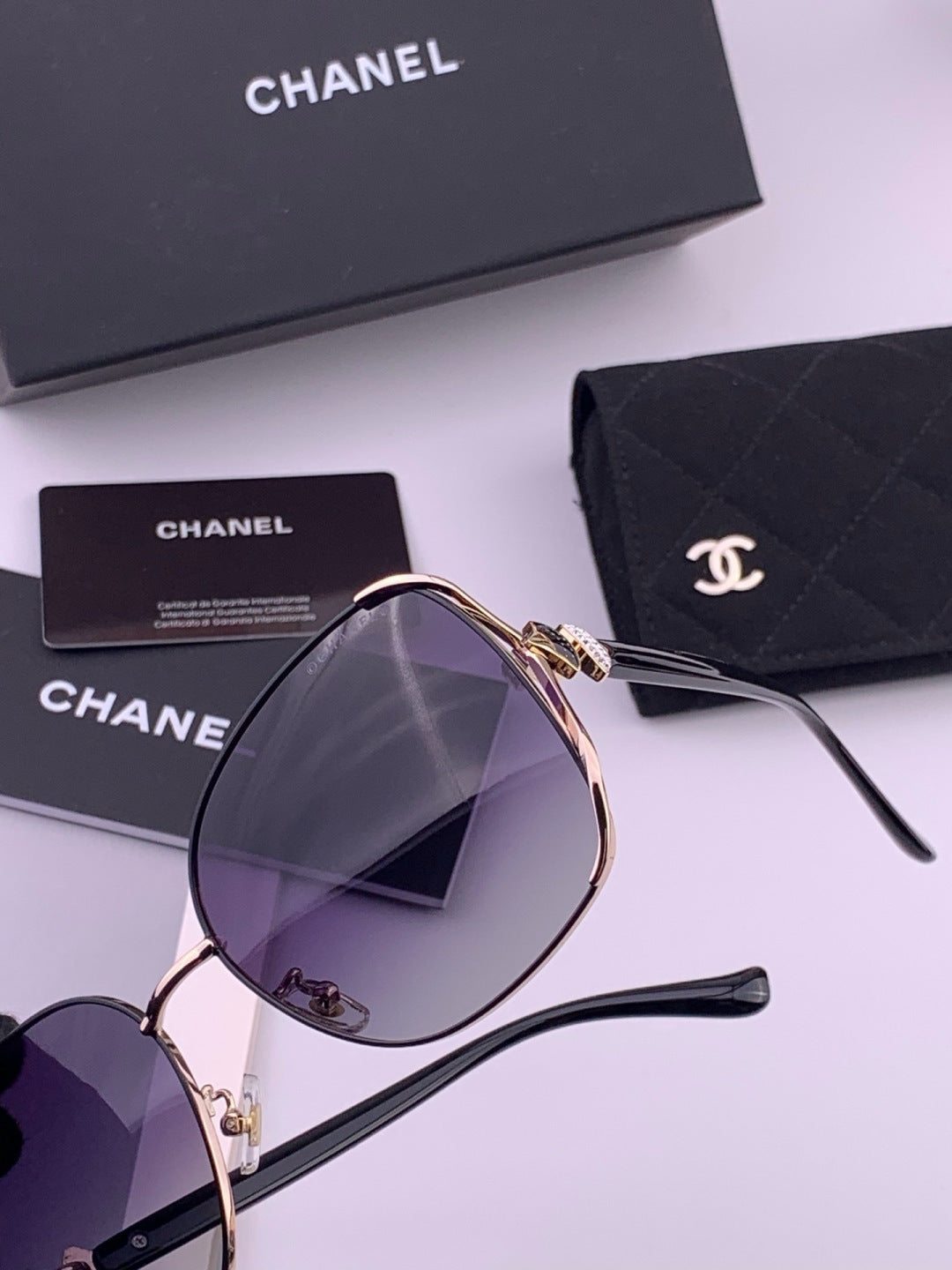 Chanel CH9914 Polarized Fashion Red Lens Sunglasses for Men & Women - 448965 - detail image 3