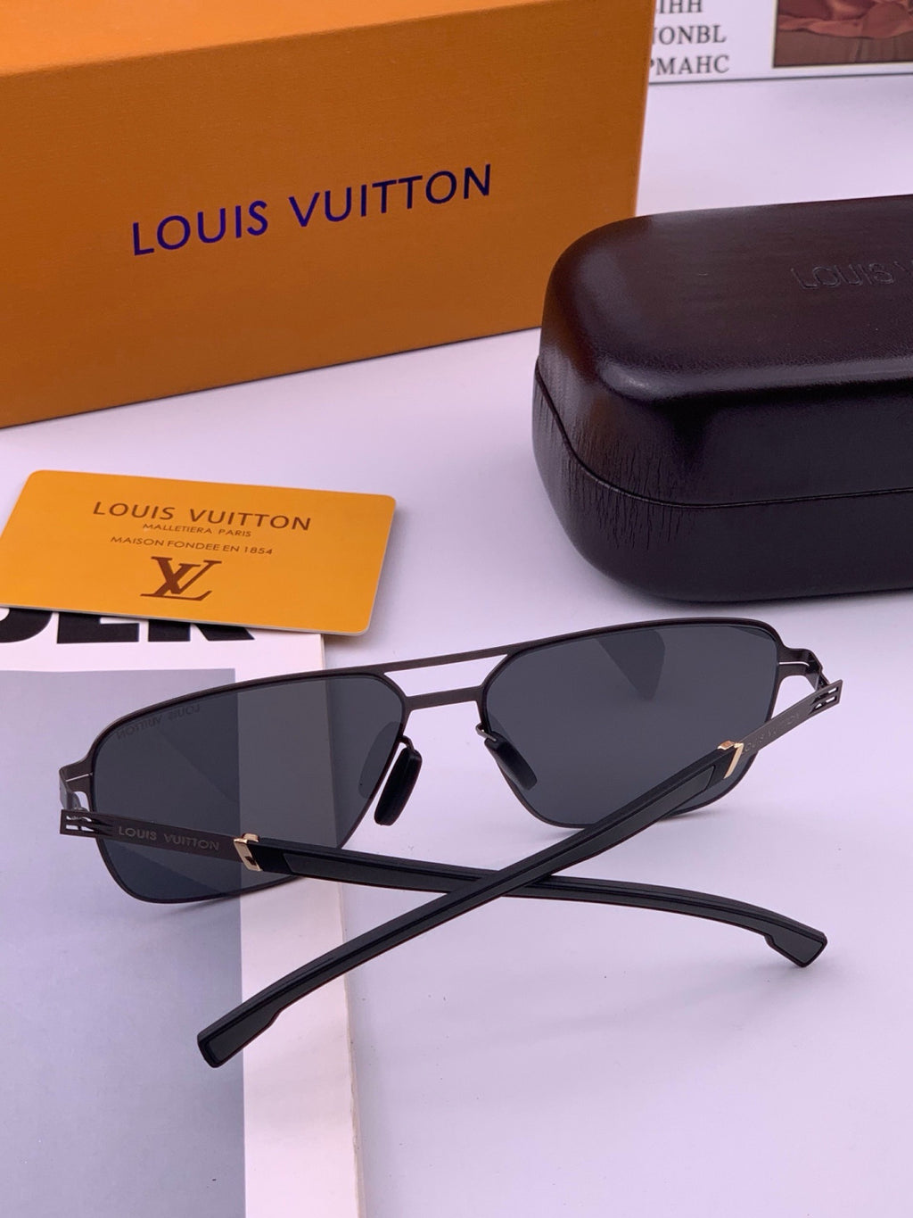 Louis Vuitton L816 Fashion Gold Lens Sunglasses for Men & Women - 448555 - detail image 6