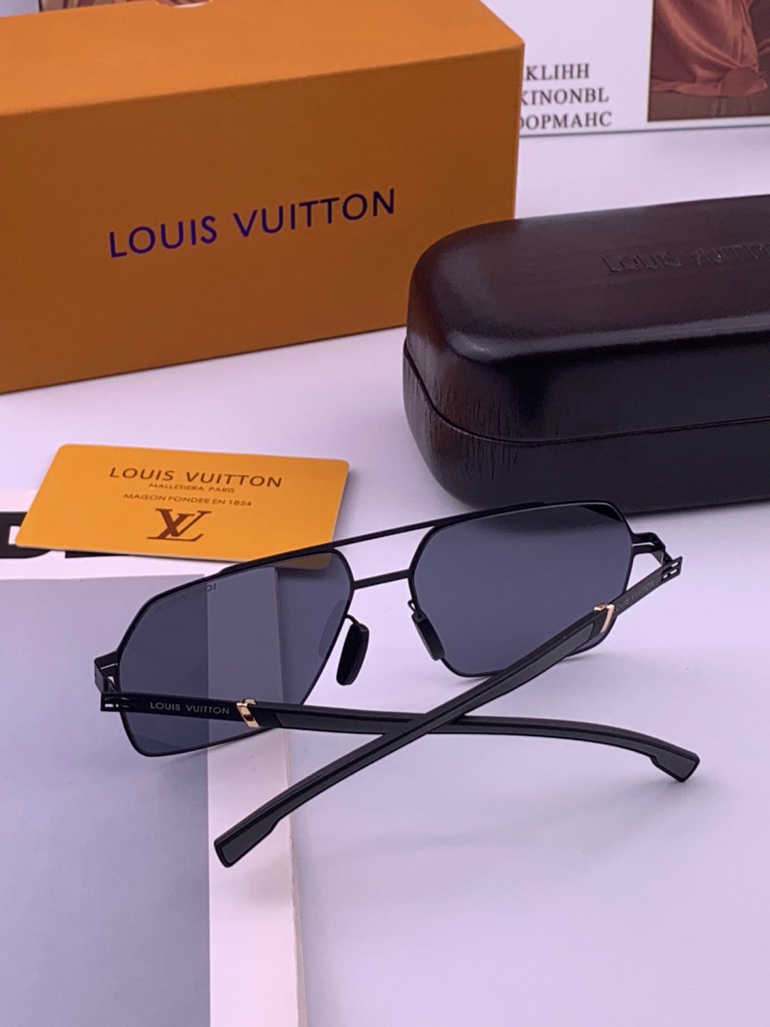 Louis Vuitton L313 Fashion Gold Lens Sunglasses for Men & Women - 448572 - detail image 4
