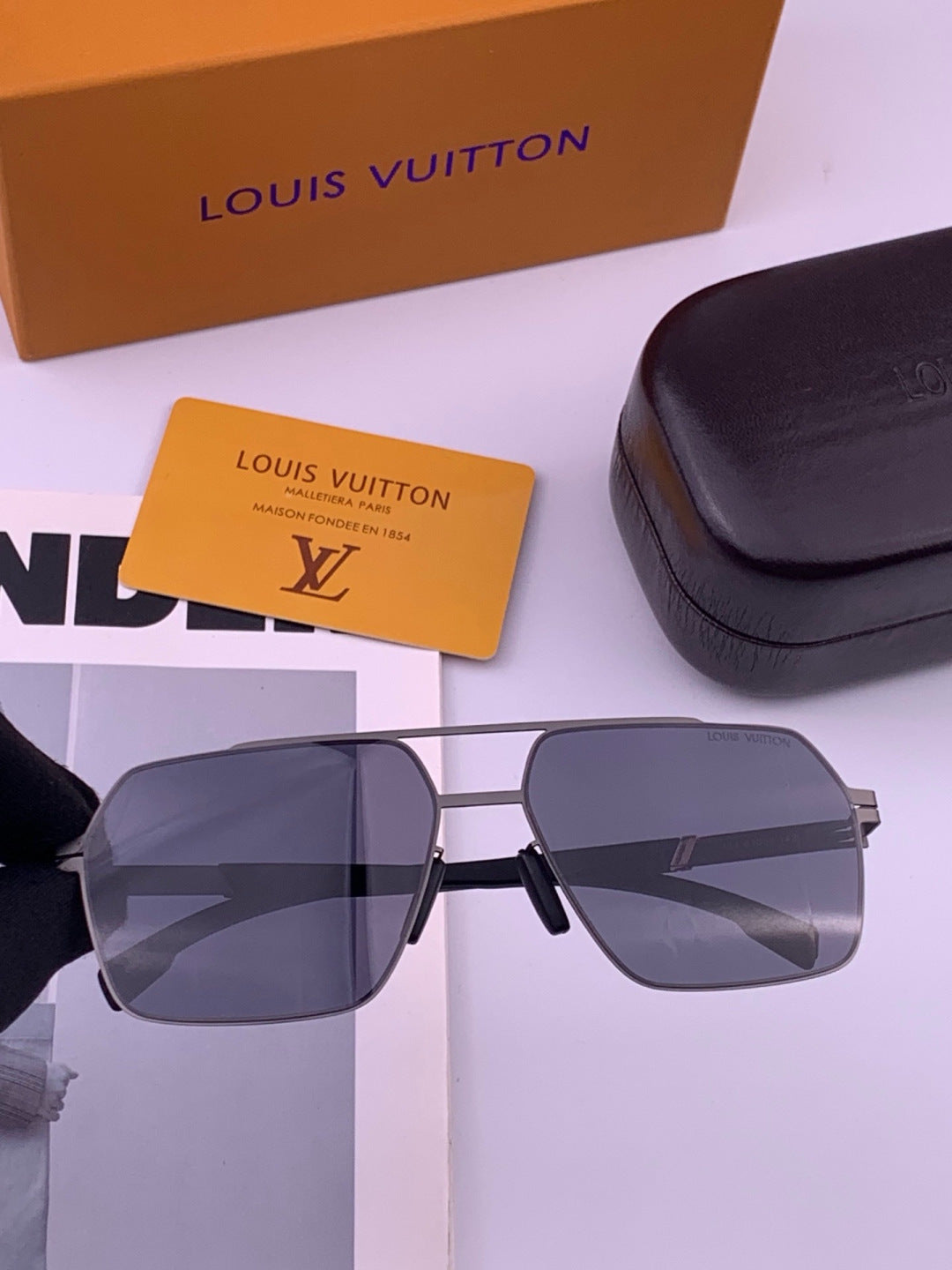 Louis Vuitton L313 Fashion Gold Lens Sunglasses for Men & Women
