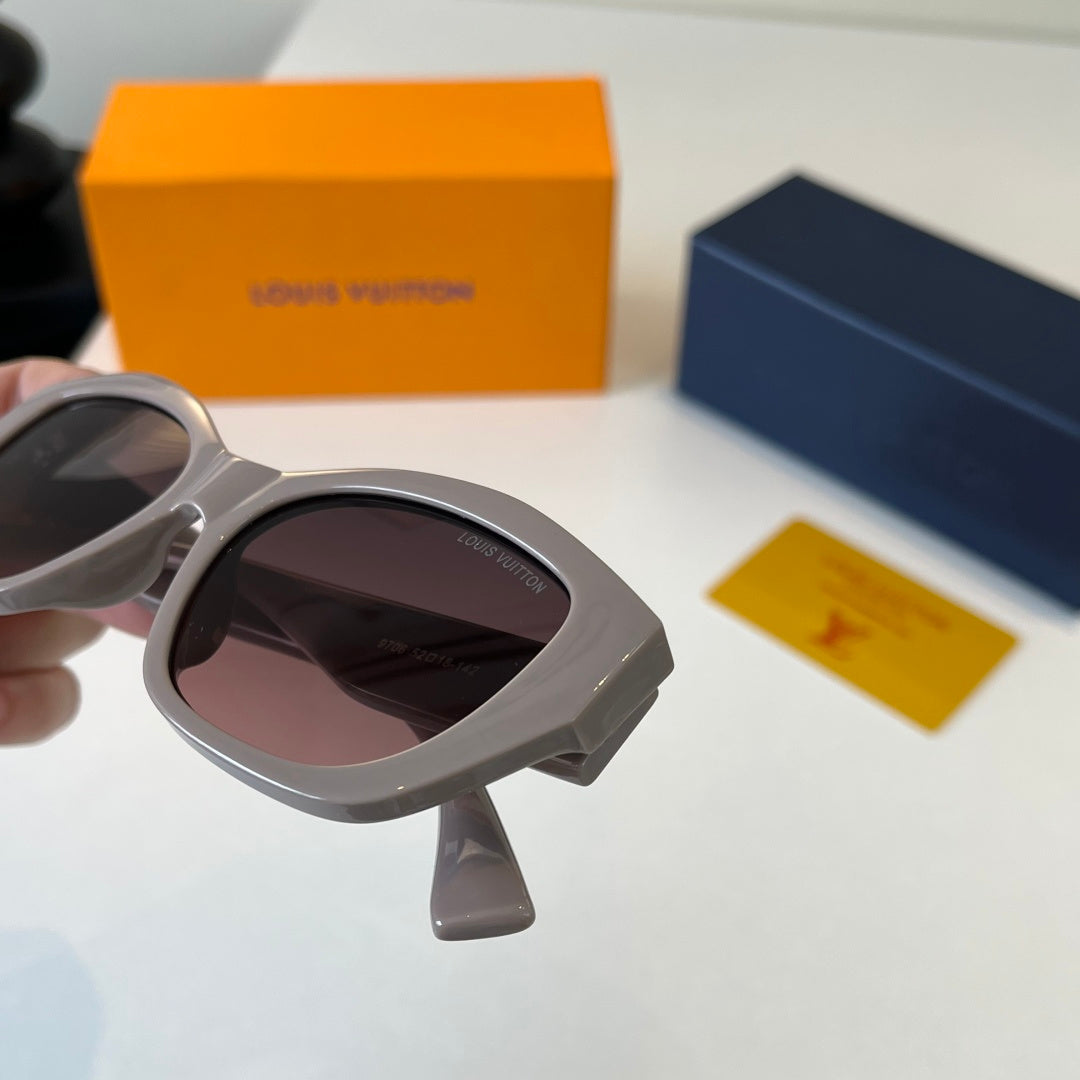 Louis Vuitton Fashion Black Lens Sunglasses for Men & Women - 486273 - detail image 5