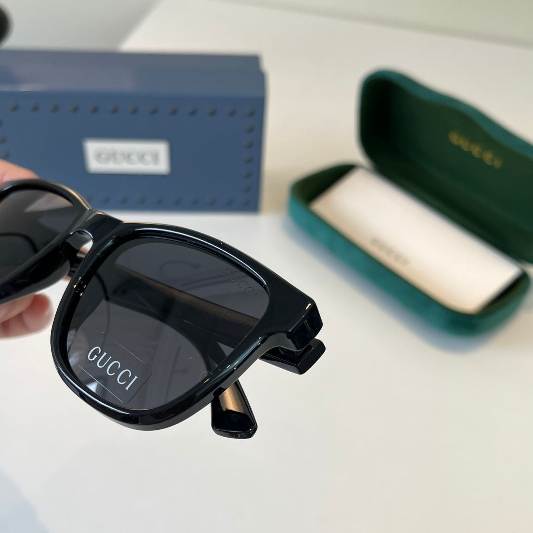 Gucci Oversized Black Lens Sunglasses for Men - 486450 - detail image 5