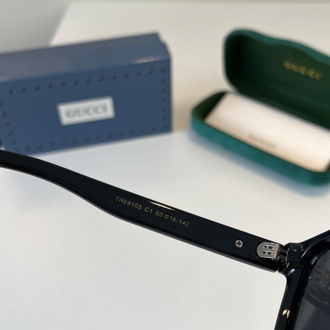 Gucci Oversized Black Lens Sunglasses for Men - 486450 - detail image 8