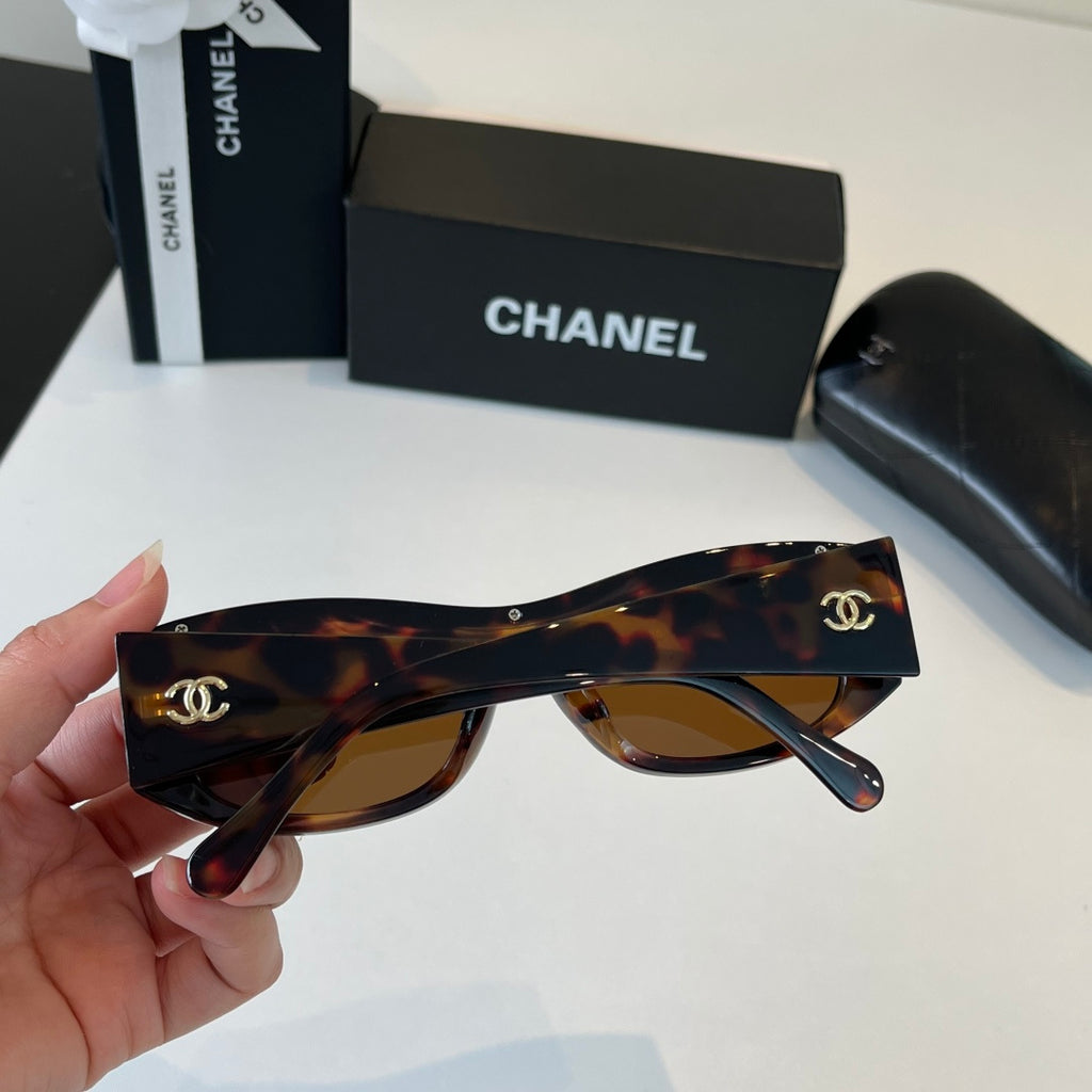 Chanel Fashion Black Lens Sunglasses for Men & Women - 486532 - detail image 7