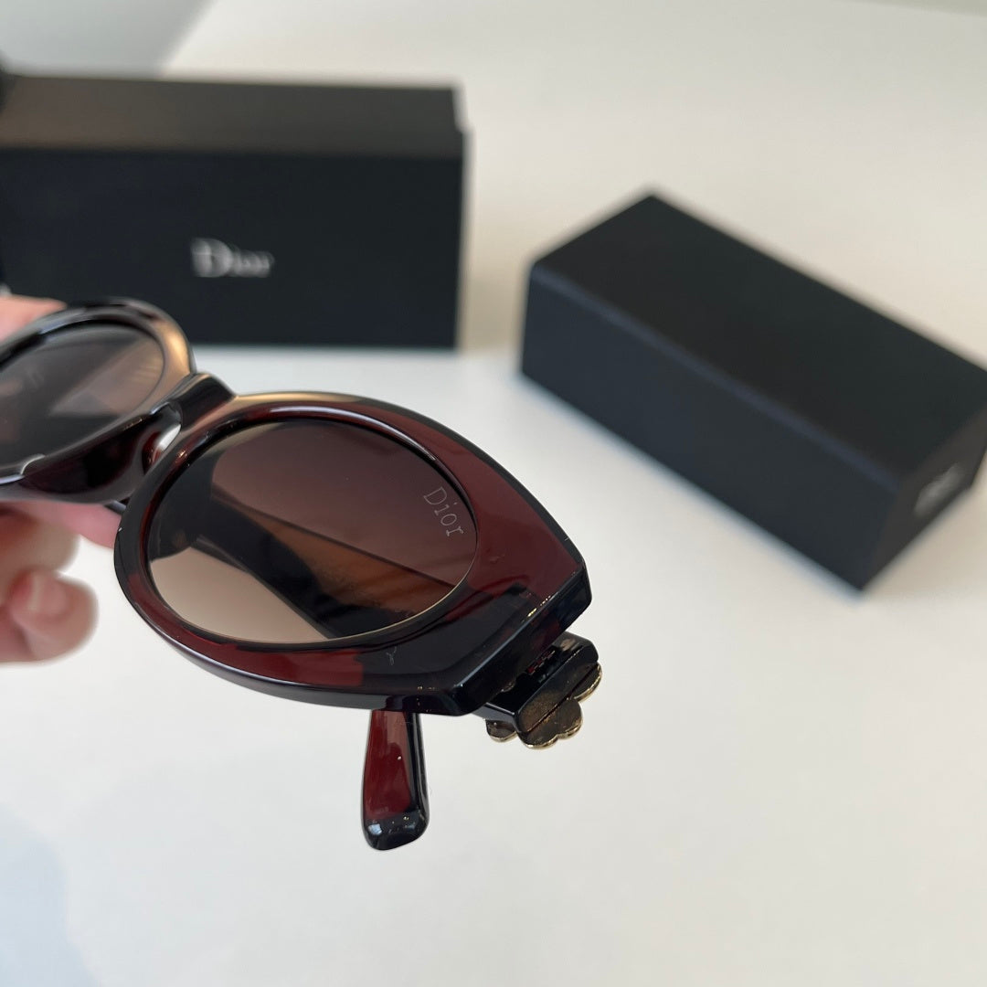 Dior Fashion Red Lens Sunglasses for Men & Women - 465359 - detail image 6