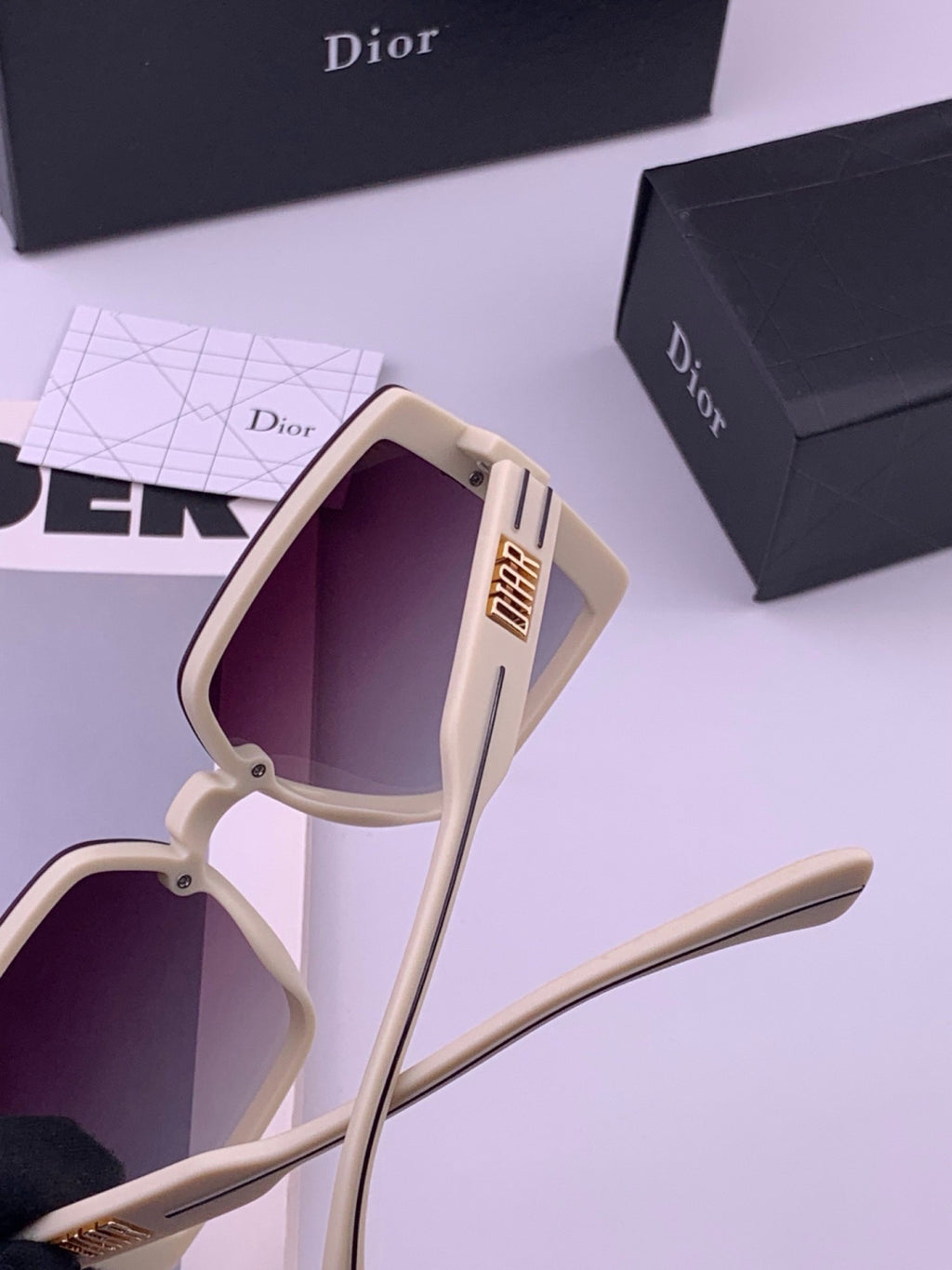 Dior D5290 Polarized Square Black Lens Sunglasses for Men & Women - 465369 - detail image 5