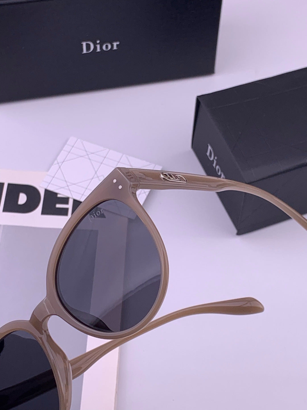 Dior CD5106 Polarized Square Brown Lens Sunglasses for Women - detail image 2