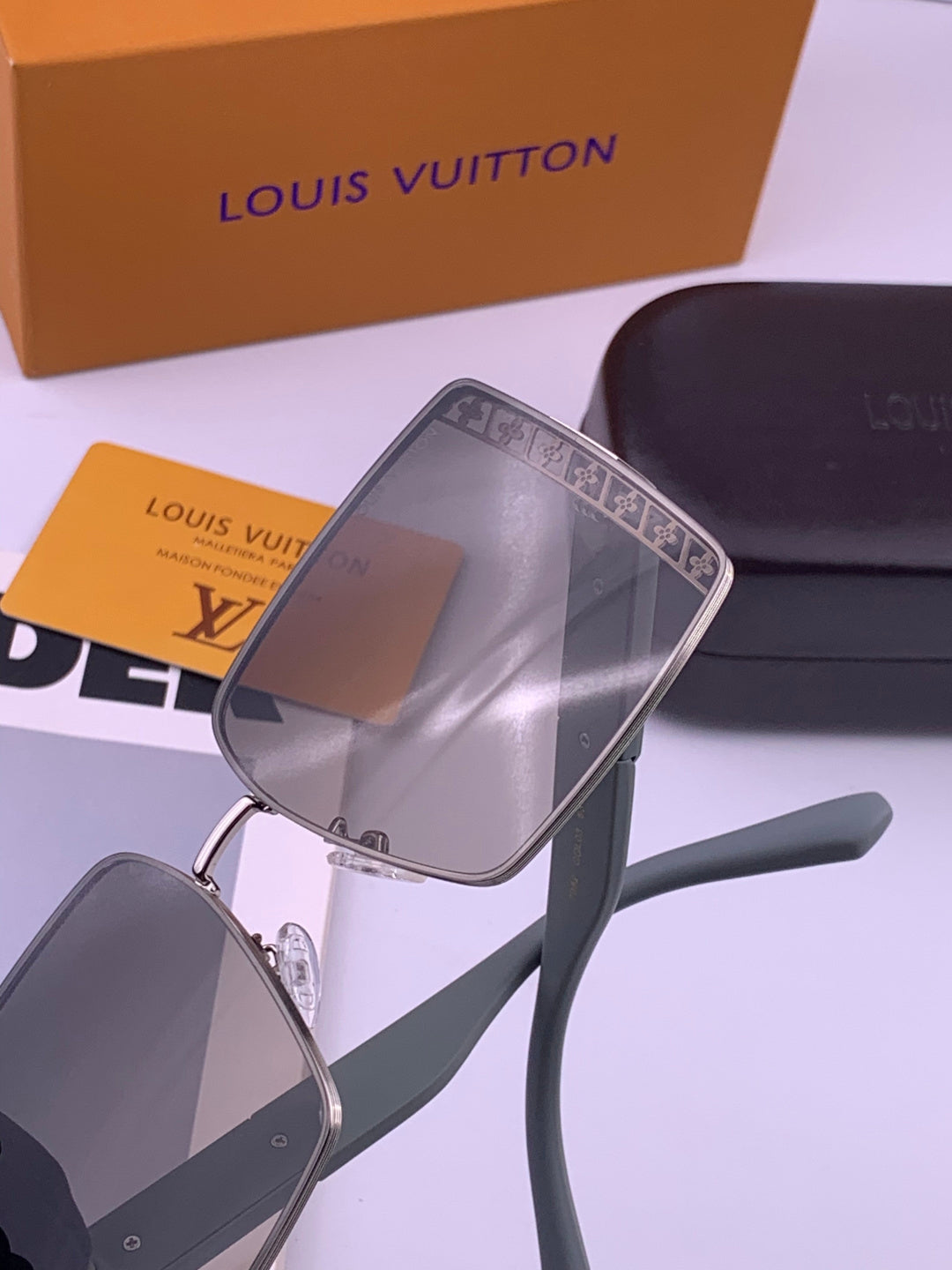 Louis Vuitton L2798 Polarized Square Gray Lens Sunglasses for Men & Women - detail image 5