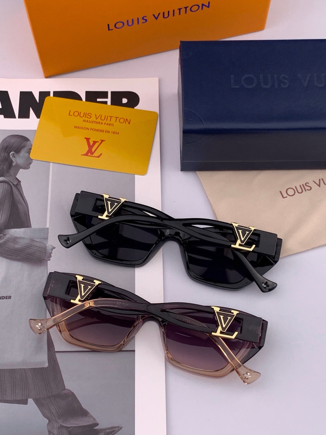 Louis Vuitton L4550 Square Black Lens Sunglasses for Men & Women - 464805 - detail image 6