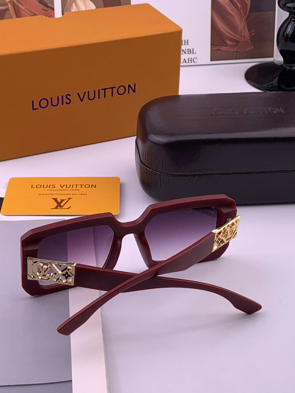 Louis Vuitton L77001 Square Brown Lens Sunglasses for Men & Women - 464813 - detail image 6