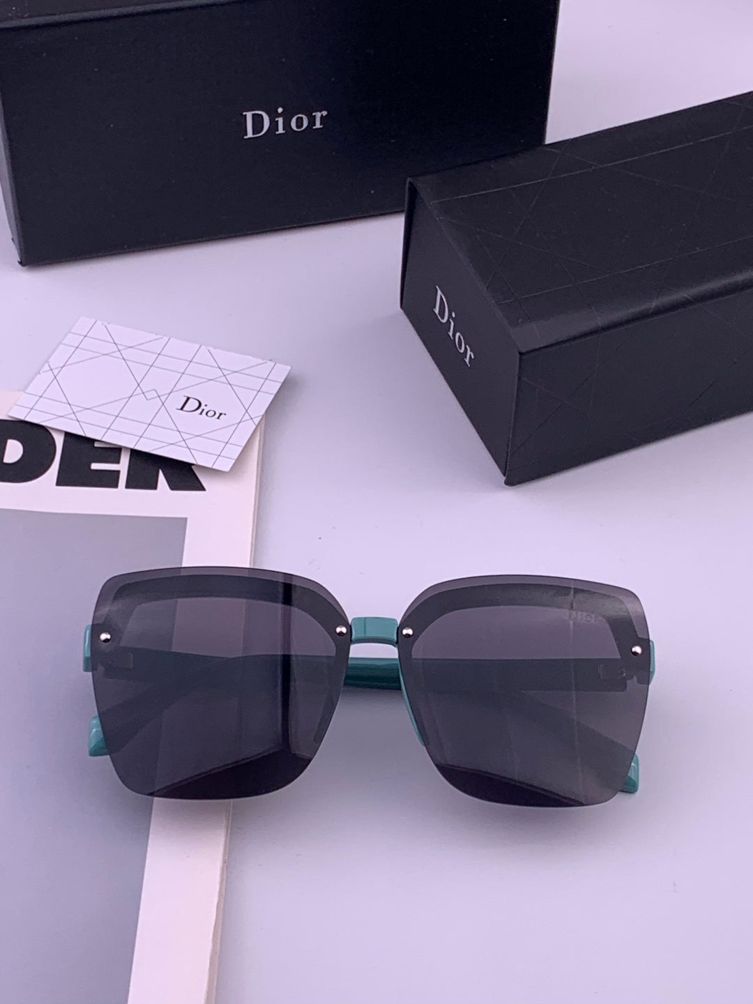 Dior D68000 Polarized Fashion Gold Lens Sunglasses for Men & Women - detail image 4
