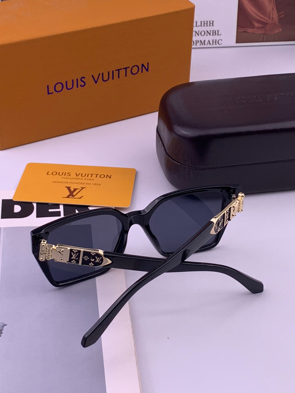 Louis Vuitton L36900 Square Black Lens Sunglasses for Men & Women - 464791 - detail image 6