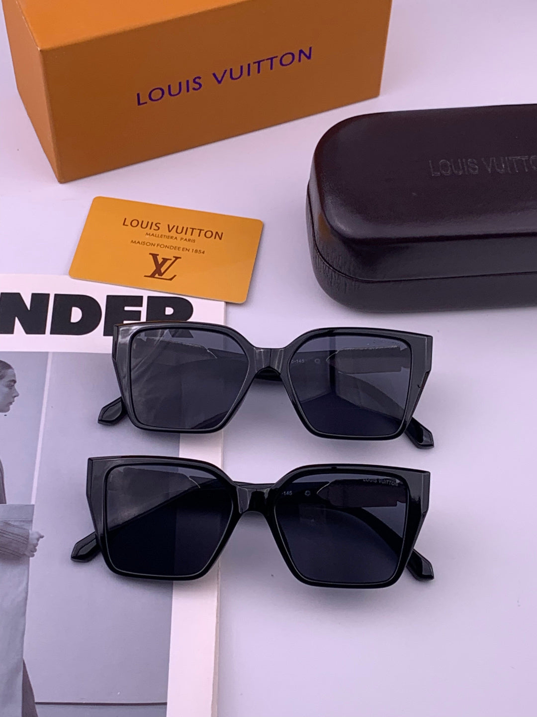 Louis Vuitton L36900 Square Black Lens Sunglasses for Men & Women - 464791 - detail image 7