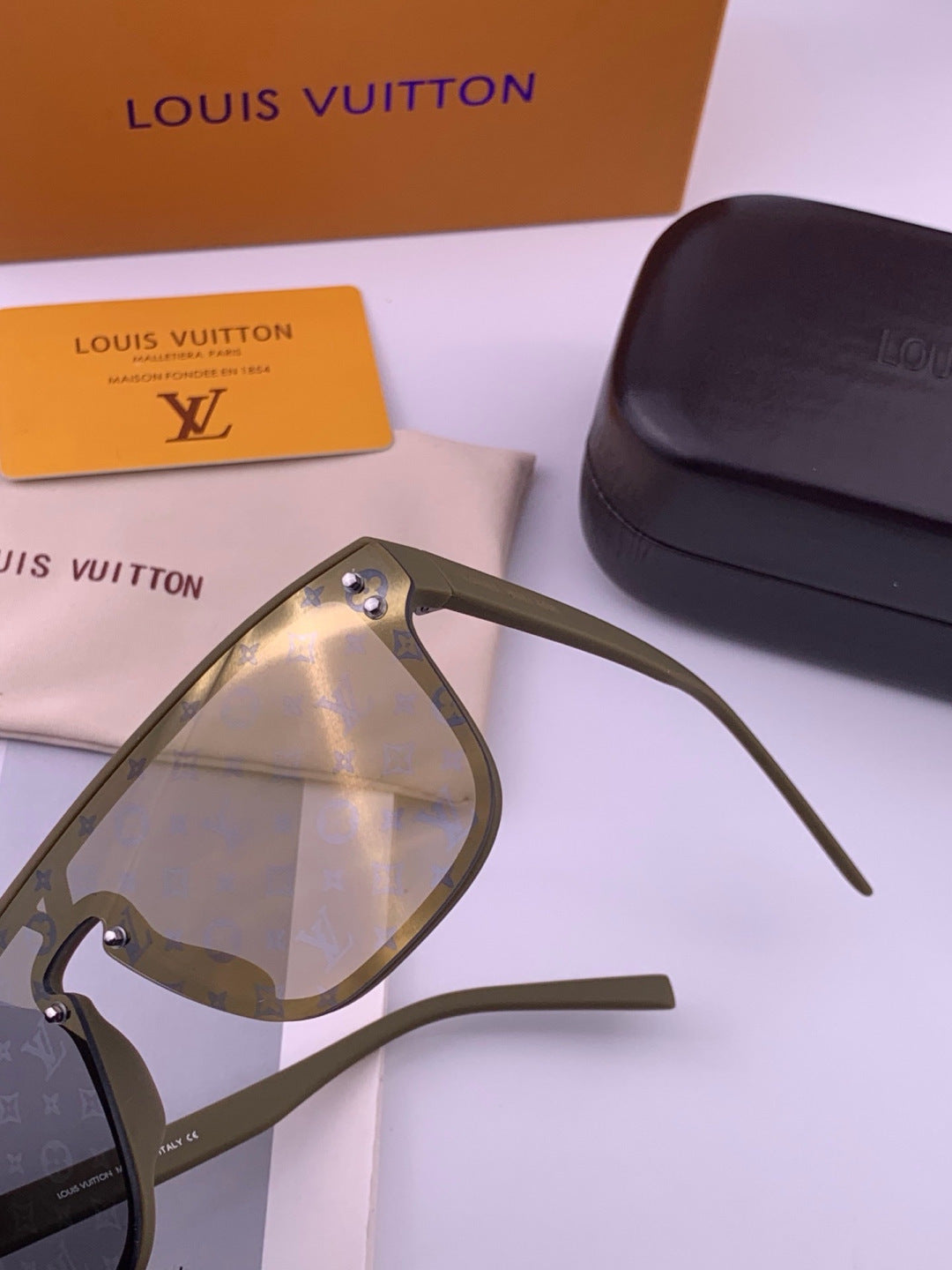 Louis Vuitton L2108 Aviator Brown Lens Sunglasses for Men & Women - detail image 7