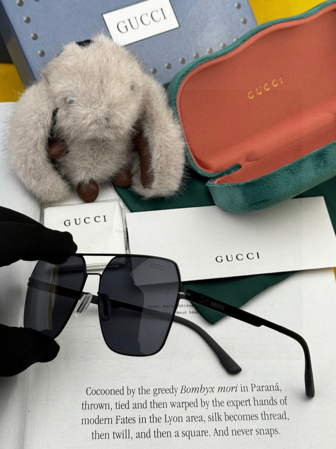 Gucci G711 Polarized Fashion Gold Lens Sunglasses for Men & Women - 464982 - detail image 6